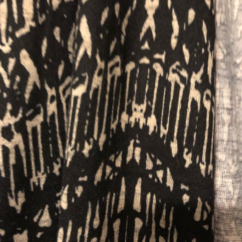 Lularoe - Picture 2 of 2